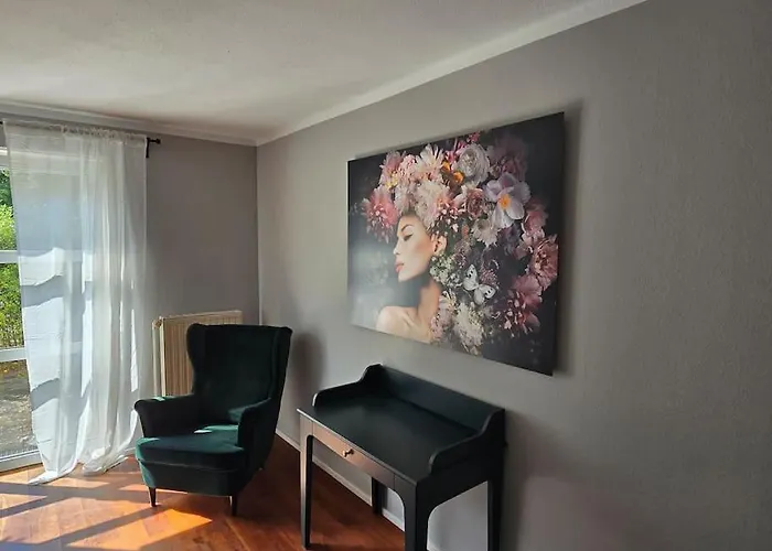 Stilvolles 2 Zi Mit 65qm Und Terrasse Appartement *