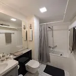 Stilvolles 2 Zi Mit 65qm Und Terrasse Colónia