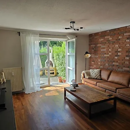 Apartmán Stilvolles 2 Zi Mit 65qm Und Terrasse *