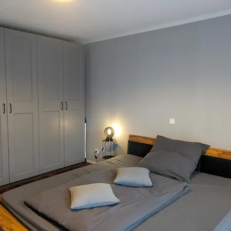 Stilvolles 2 Zi Mit 65qm Und Terrasse Kolín nad Rýnem
