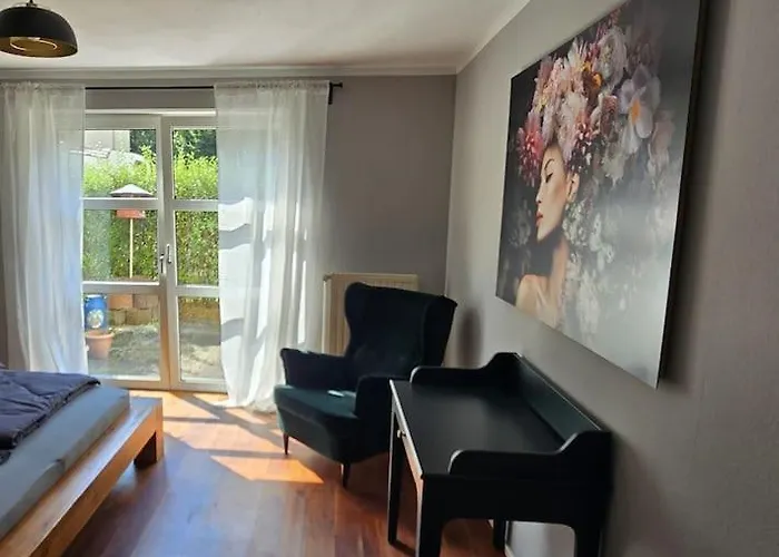 Stilvolles 2 Zi Mit 65qm Und Terrasse *