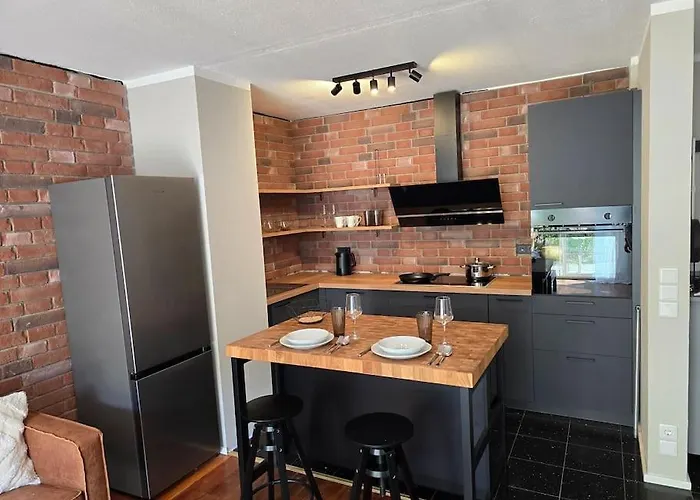 Stilvolles 2 Zi Mit 65qm Und Terrasse * Kolonia